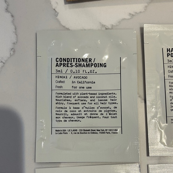 Le Labo Mini Toiletry Sachets Set - Picture 2 of 10